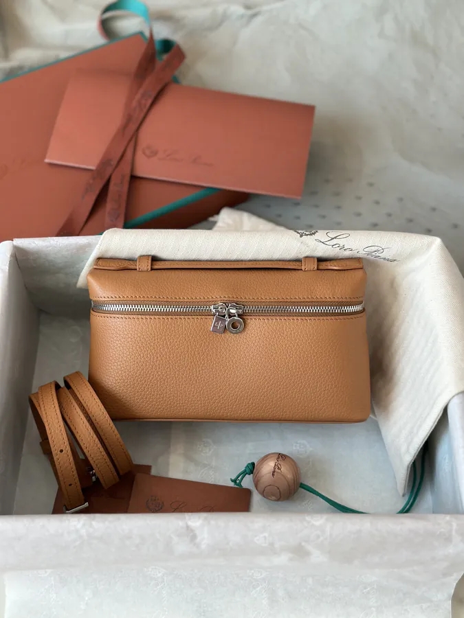 Loro Piana Extra Pocket L19 Handbag