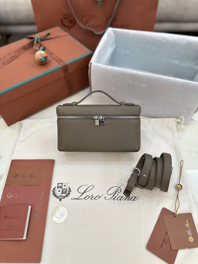 Loro Piana Extra Pocket L19 - Luggage Bag