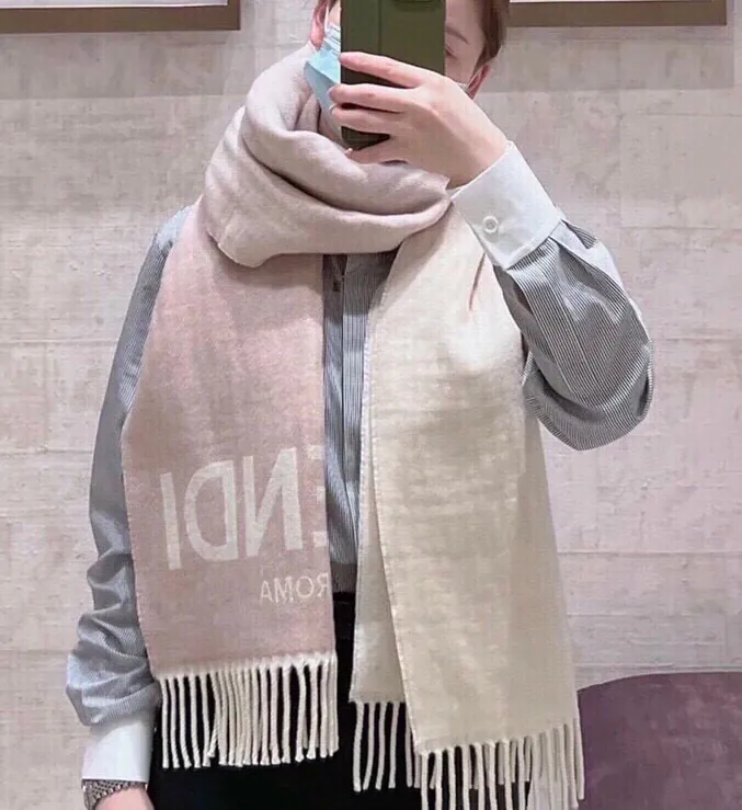 FF Latest Launch - Double-Sided Double-Color Jacquard Gradient Scarf