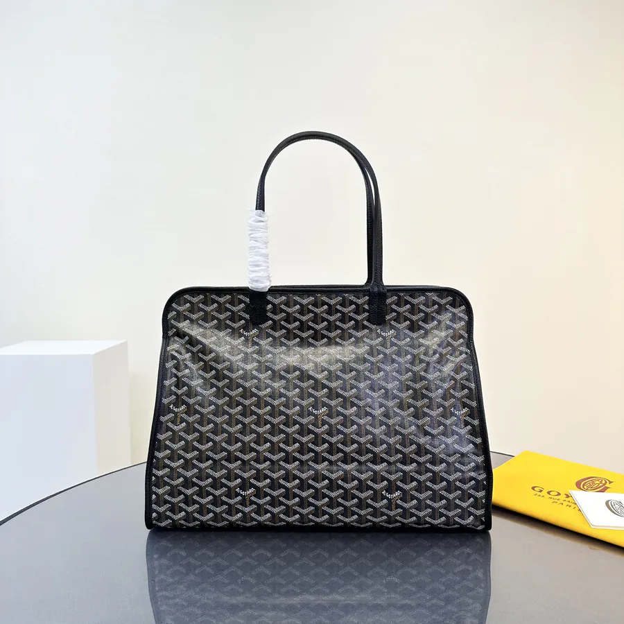 Goyard Hardy - Urban Pet Bag with Grained Calfskin