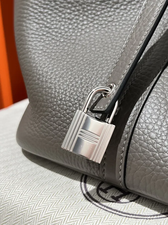 Bucket Bag - 22M Silver Clasp